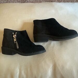 Cat & Jack Black Kids Ankle Boots